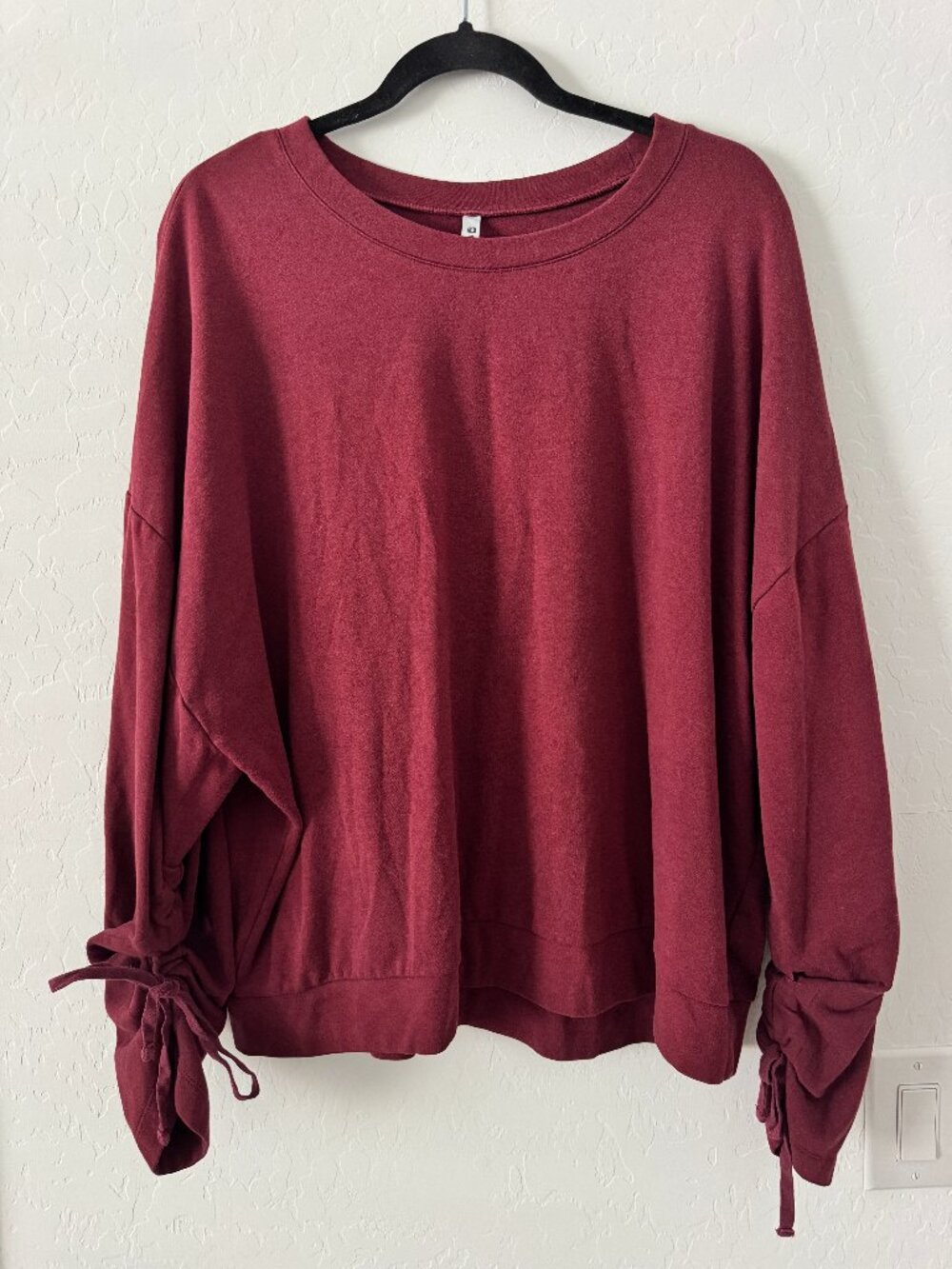 Fabletics XL Burgundy Oversized Sweatshirt Ruched Sleeve Lounge Pullover Soft